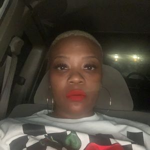 Meet your Posher, Lakashia